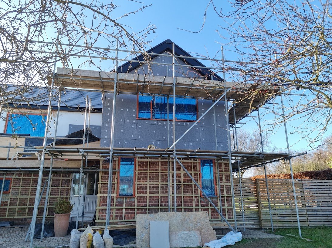 Modern vs Traditional Rendering Wakefield – What’s the Difference?
